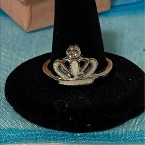 New-Women’s Size 10 White Opal Crown Ring